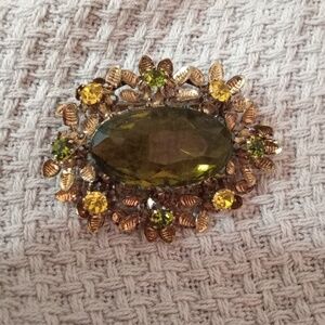 Australian glass pin